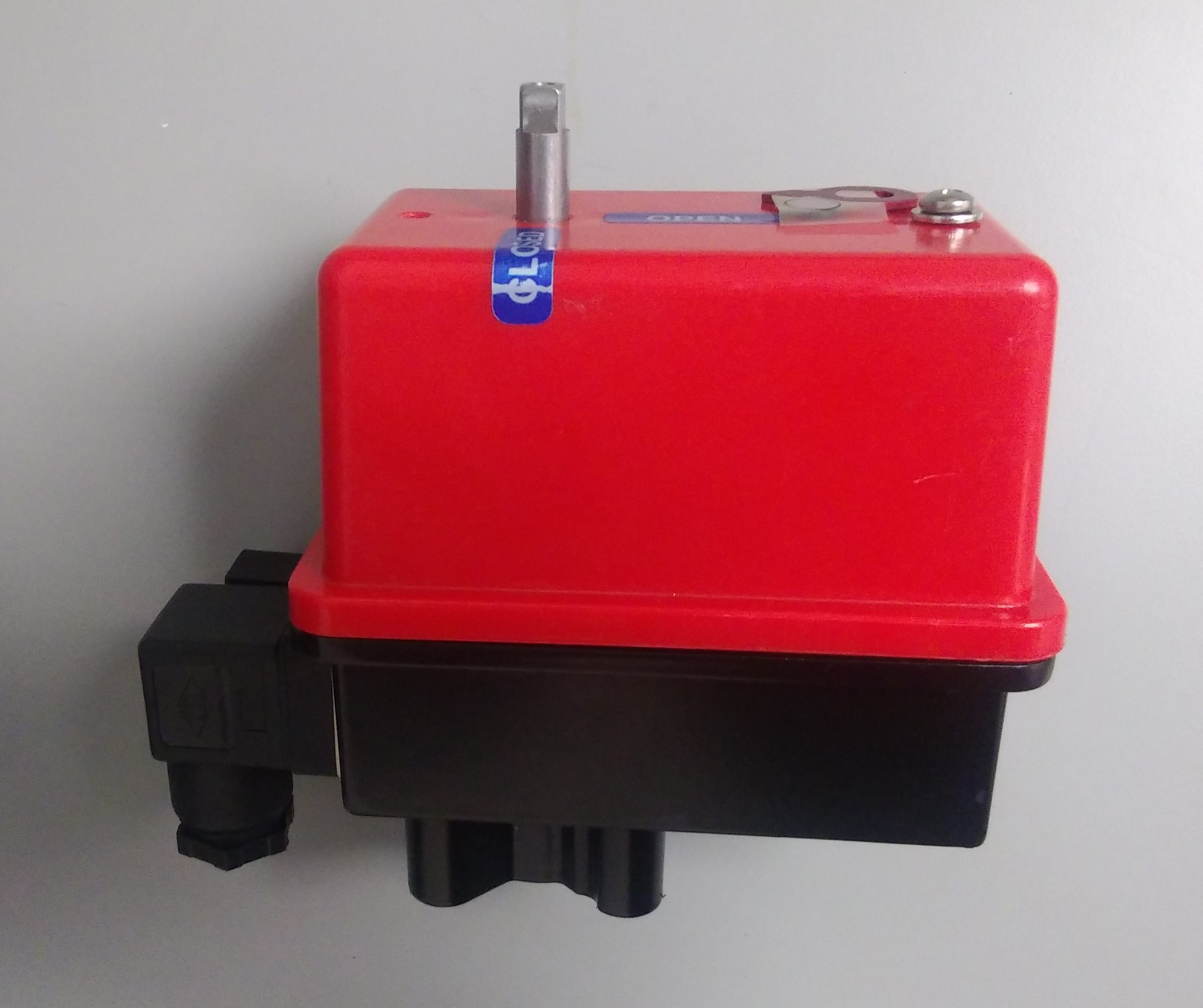 valve actuator with custom colors